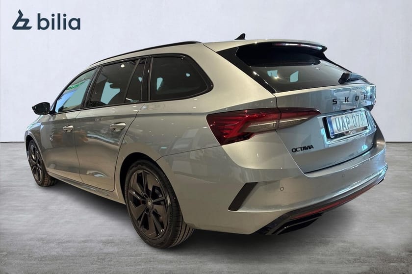 Bild 4 av Škoda Octavia Kombi RS COMBI 2,0 TSI 265 HK 7 VXL DSG