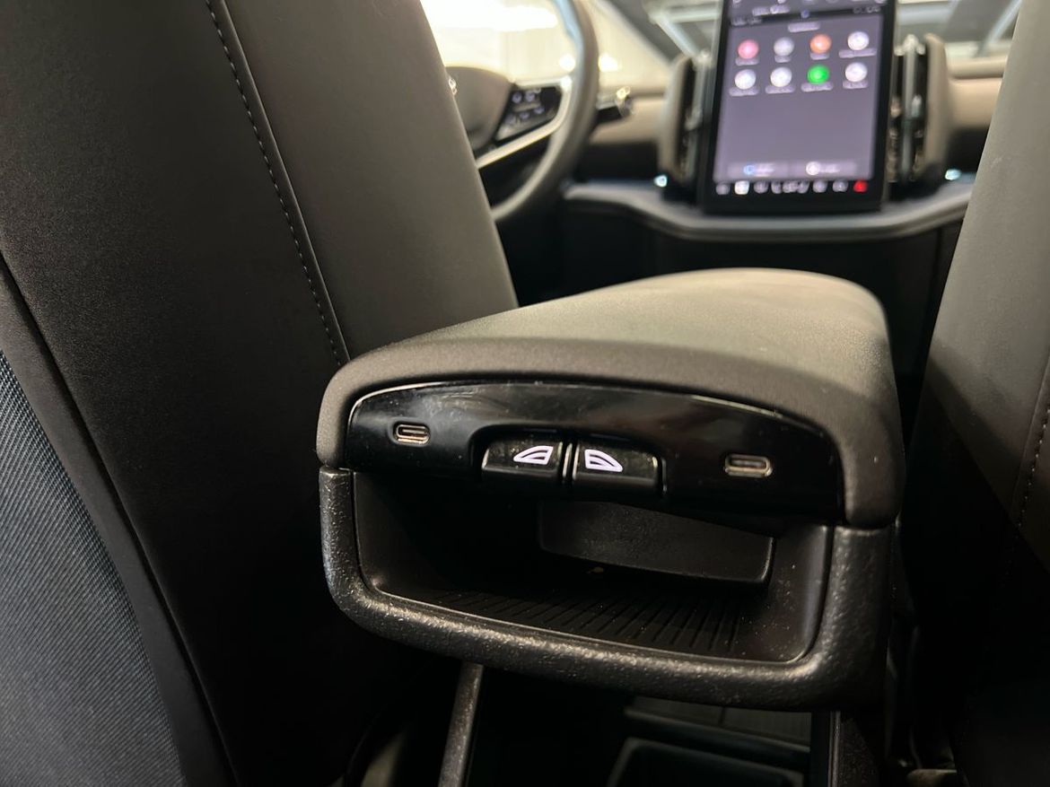 Volvo EX30 2025 - miniatyr 23