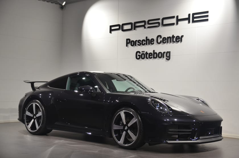 Bild 1 av Porsche 911 Carrera 992.2 / Aerokit