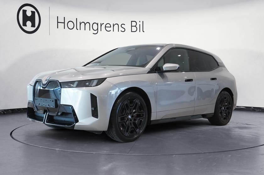 Bild 1 av BMW iX xDrive60 Charged M Sport Edition Drag