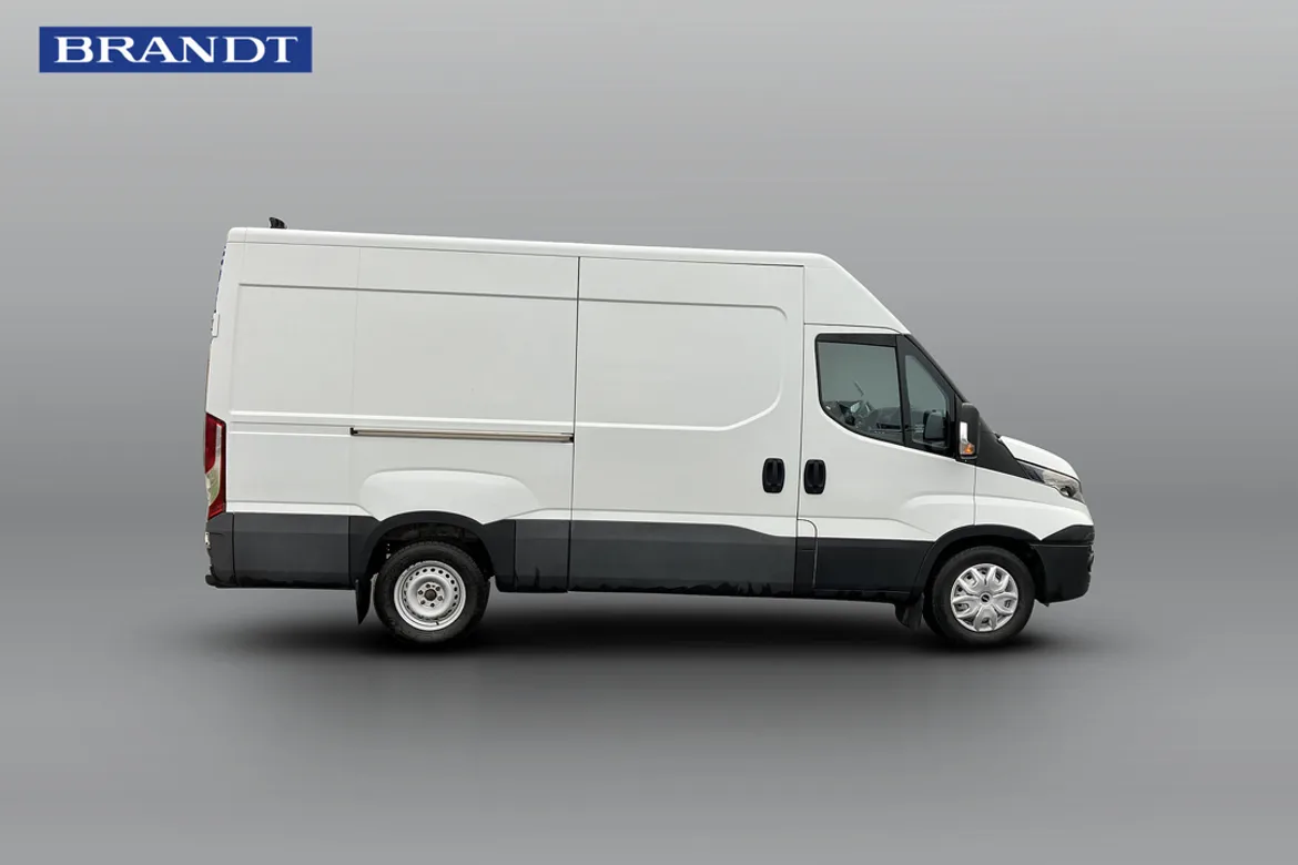 Iveco Daily 35-120 Van