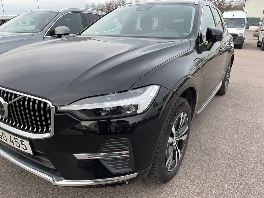 Bild 1 av Volvo XC60 T6 Recharge Core Bright plug in AWD 350HK 4x4 Panorama
