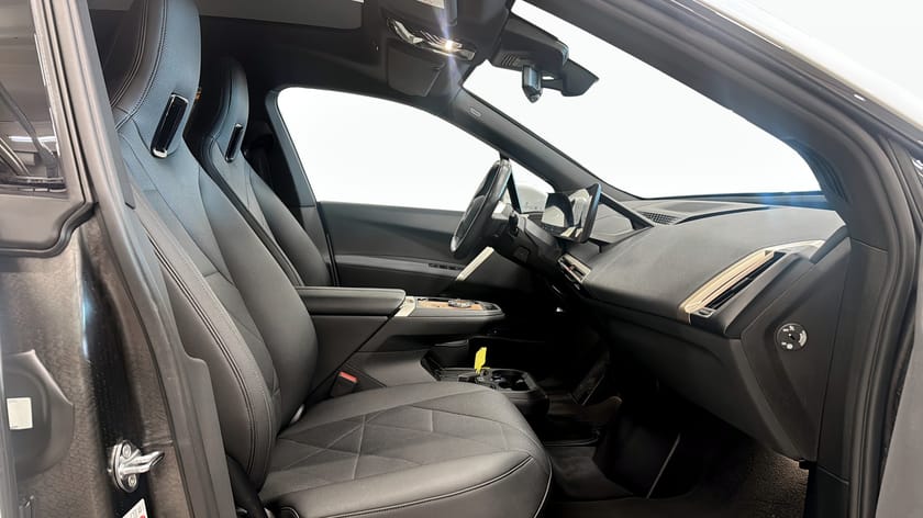 Bild 3 av BMW iX xDrive40 (326hk) DRAG / PANORAMA