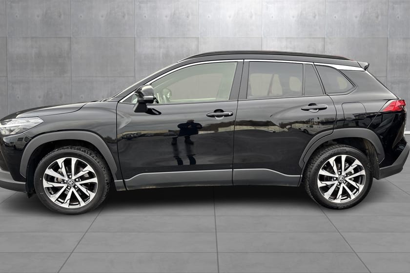 Bilde 2 av Toyota Corolla Cross Hybrid AWD-i Executive 2,0L