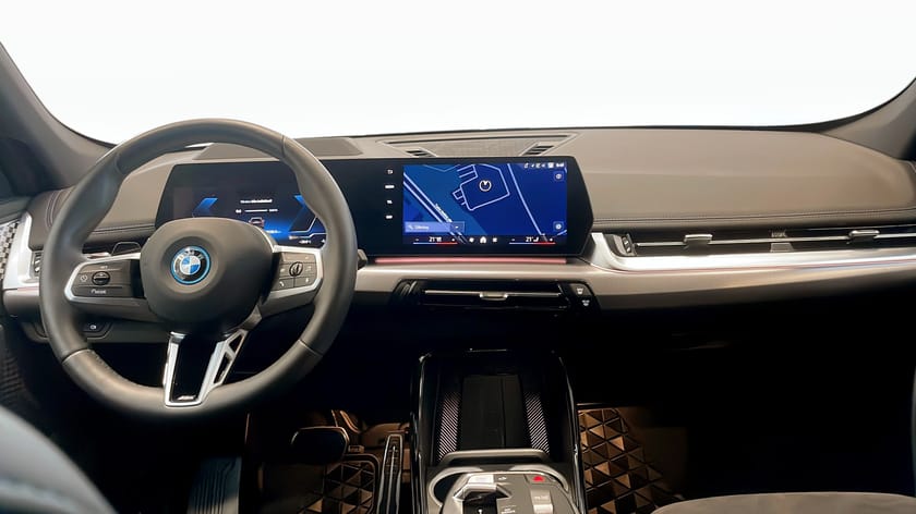 Bild 4 av BMW iX1 xDrive30 M-Sport Dragkrok 20" H/K