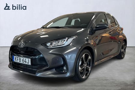 Toyota Yaris Hybrid 130 1,5 Style Head-Up JBL Värmare Delläder Keyless
