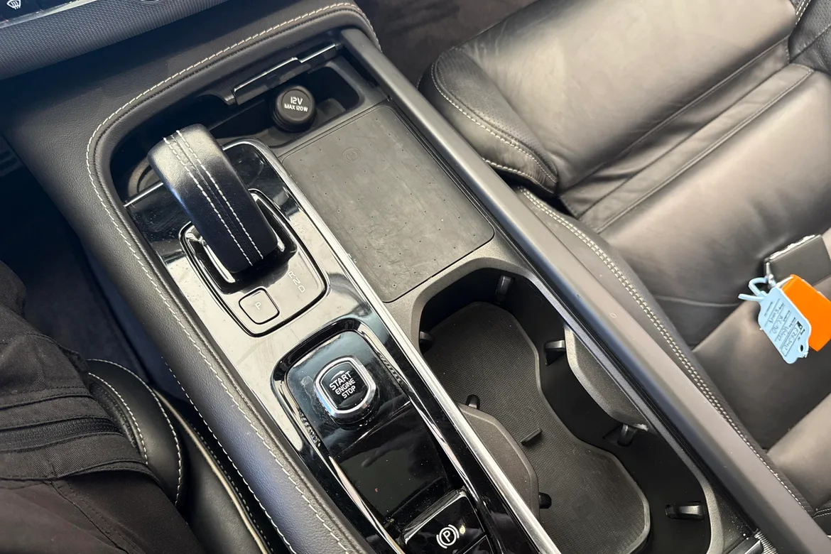 picture of a car