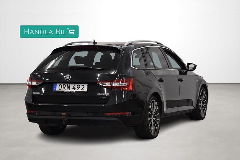 Bild 4 av Škoda Superb Kombi 2.0 TDI 4x4 Aut L&K Drag D-Värm AdaptivF Skinn 190hk