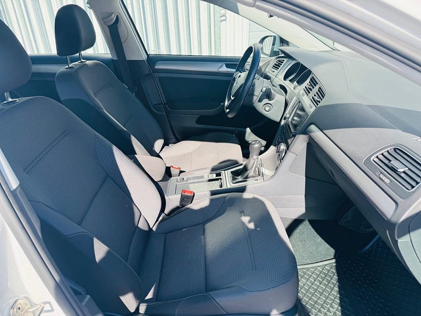 Bild 5 av Volkswagen Golf 1.4 TSI 125HK BMT 5-D / VÄRMARE / CARPLAY