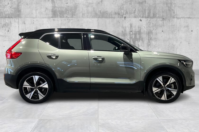 Bilde 4 av Volvo XC40 Recharge Twin motor Plus-Ryggekamera-Voc-Google-Varmepumpe