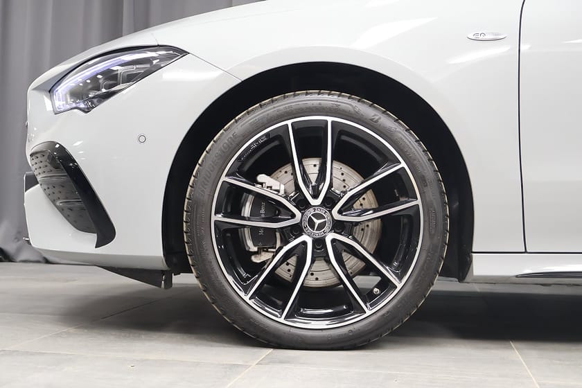 Bild 5 av Mercedes-Benz CLA 250 e Shooting Brake AMG NIght Edition Moms