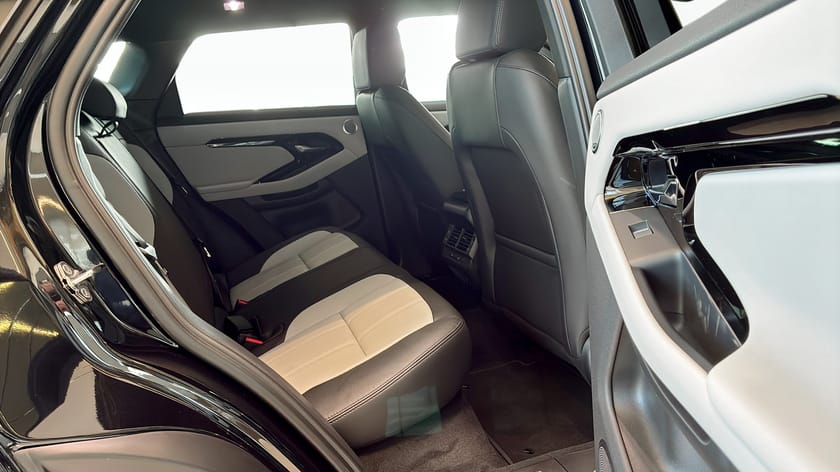 Bild 5 av Land Rover Range Rover Evoque P270e AWD P269e Dynamic SE  Räntekampanj 2,95%