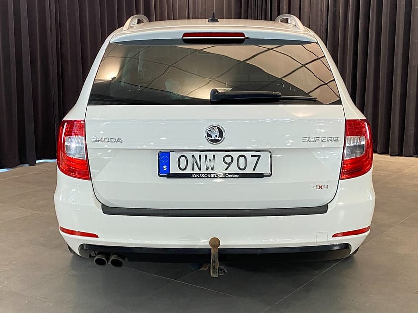 Bild 2 av Škoda Superb Kombi Skoda 2.0 TDI 4x4 Elegance Drag