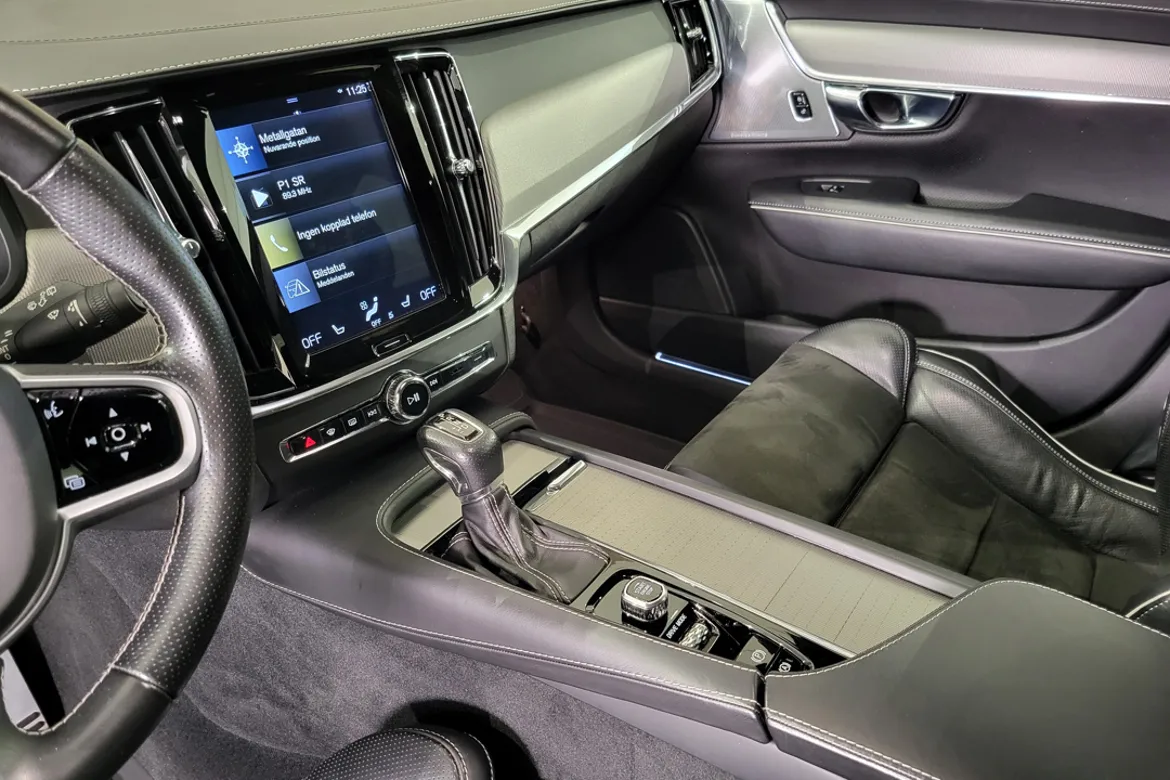 Volvo V90 T4