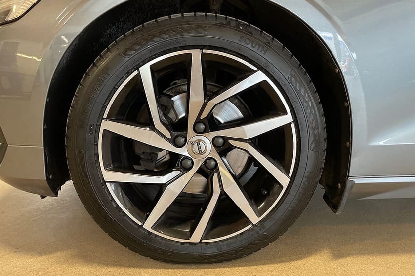 Bild 5 av Volvo V60 D3 AWD Momentum Edt / Navi / B-Kamera / Drag / CarPlay