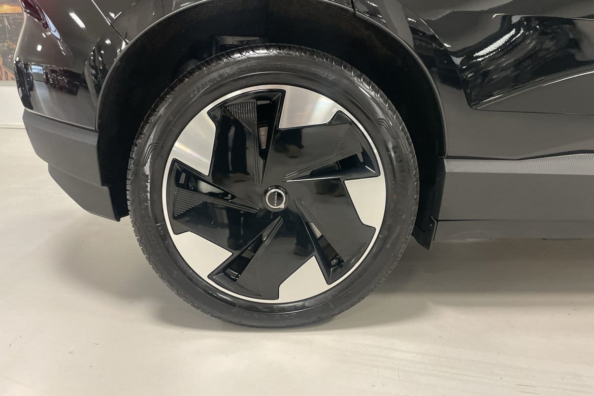 Volvo EX30 Twin Motor Performance