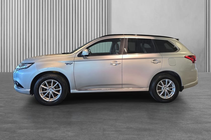 Bilde 4 av Mitsubishi Outlander PHEV S-EDITION - Flott farge kombinasjon