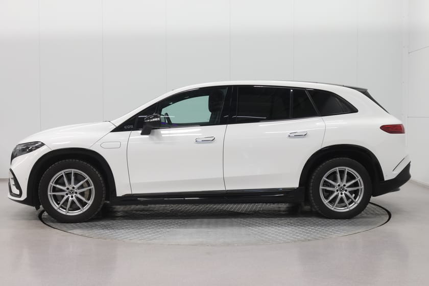 Bilde 2 av Mercedes-Benz EQS SUV 450 4MATIC AMG,Hyperscreen,Head-up,feste,7-seter,Adaptive dempere