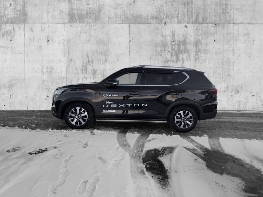 Bilde 2 av KGM Rexton 202HK DLX / Dieselvarmer / 3.500kg h.vekt / Stigtrinn