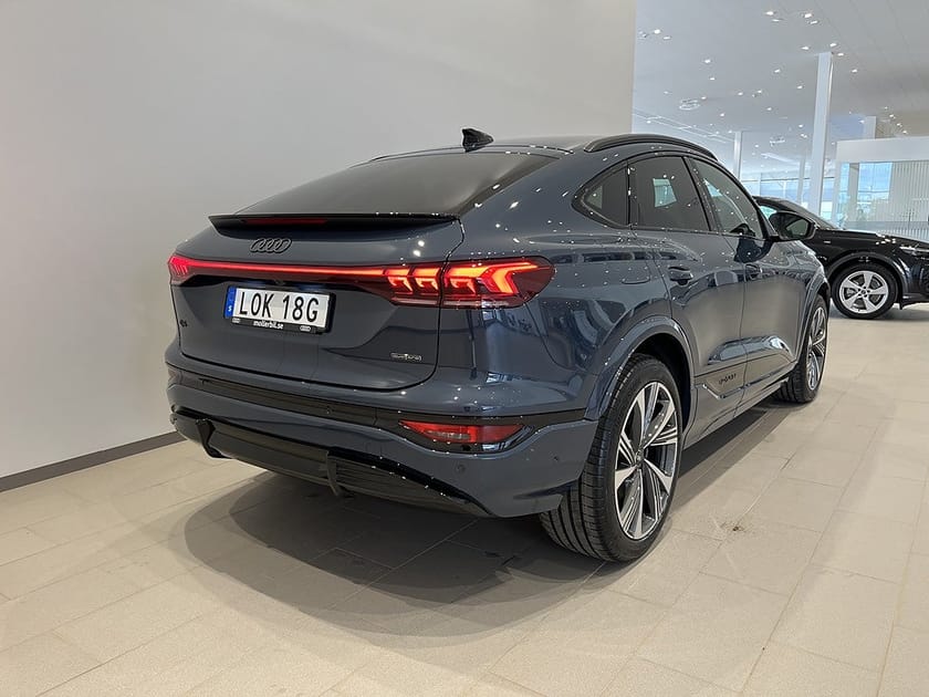 Bild 3 av Audi Q6 Sportback e-tron quattro S-Line