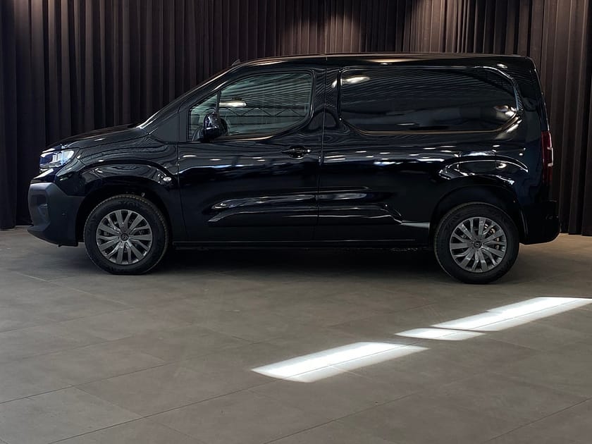 Bild 3 av Peugeot Partner Utökad Last Facelift /Pro+/ L1 / Drag & Värm / Kampanj
