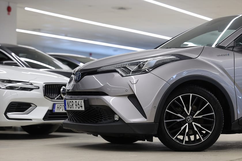 Bild 4 av Toyota C-HR Hybrid CVT 122hk Executive JBL Skinn Keyless