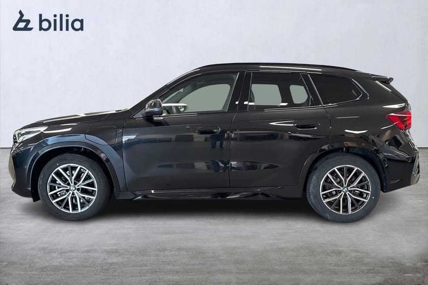 Bild 3 av BMW X1 xDrive25e M-sport | Drag | Aktiv farth. | Backkamera