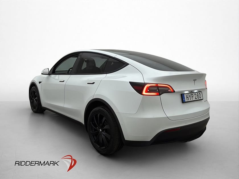 Bild 5 av Tesla Model Y Long Range AWD Värmepump Rattvärme Svensksåld