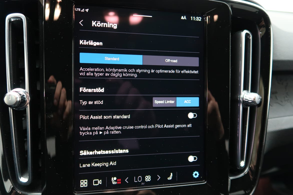 Volvo XC40 2023 - miniatyr 18