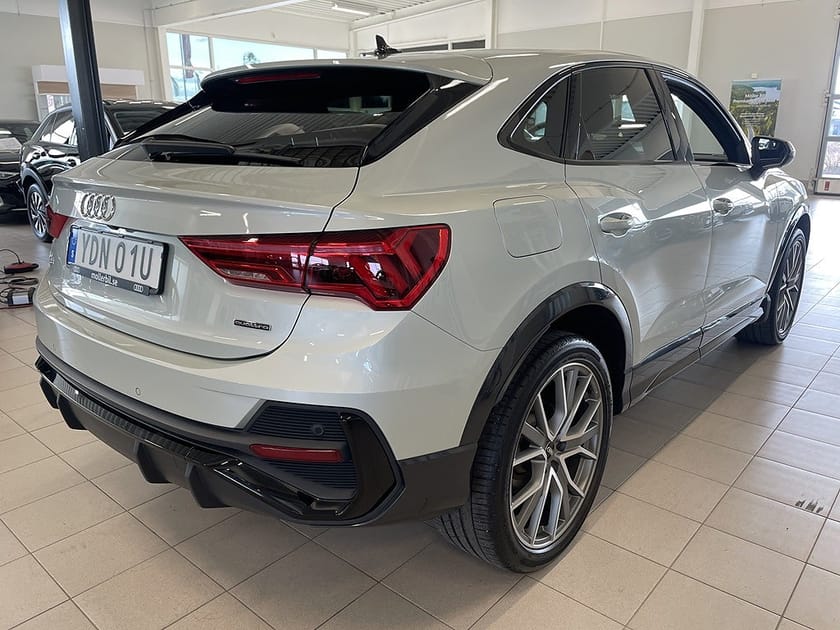 Bild 5 av Audi Q3 Sportback 40 TDI quattro 190HK S-line *SE SPEC*