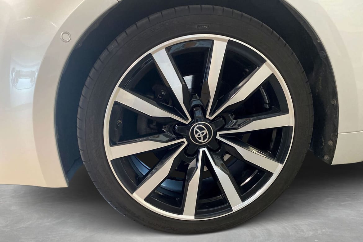 Toyota Corolla Touring Sports Hybrid e-CVT, 184hp, 2019