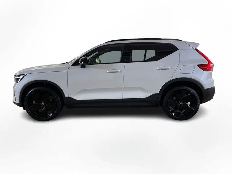Bild 2 av 16 – Volvo EX40 Single Motor Extended Range M R Plus Black SE Plus Special Edition