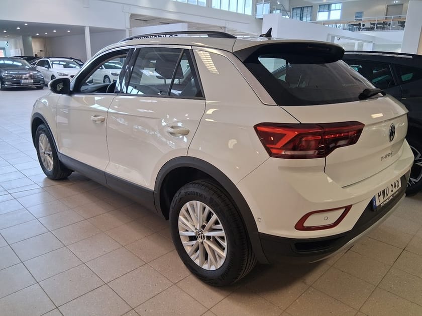 Bild 2 av Volkswagen T-Roc 1.0 TSI (110 HK)