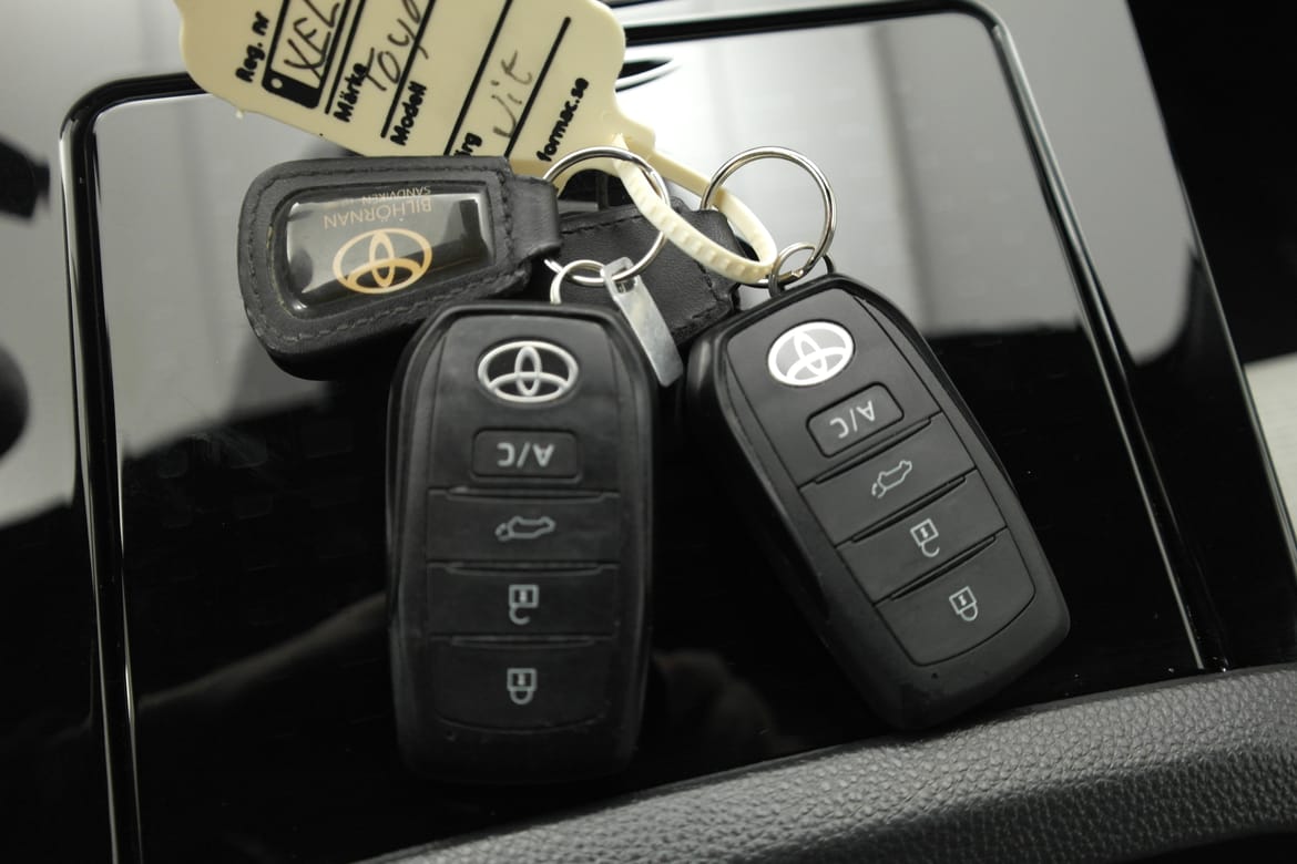 Toyota bZ4X 2023 - miniatyr 12