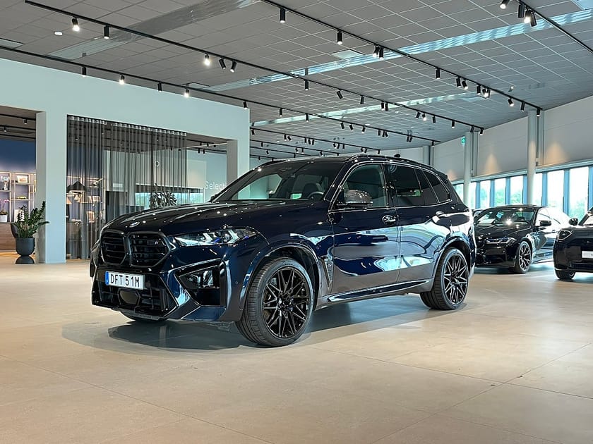 Bild 1 av BMW X5 M Competition X5M Massagestolar Panorama Sky-Lounge 626hk