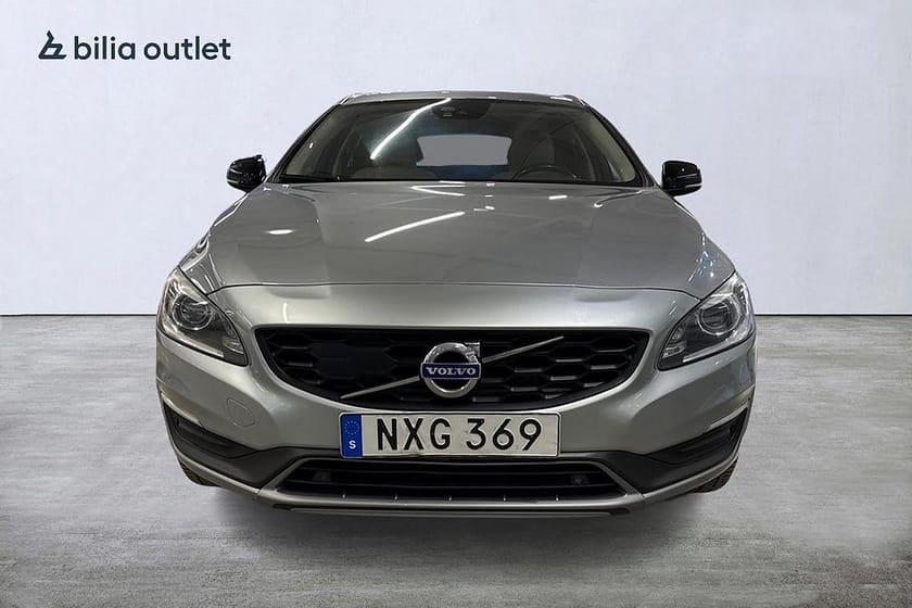 Bild 3 av Volvo V60 Cross Country D4 AWD Summum BE PRO Taklucka / B-Kam / Navi / Värmare