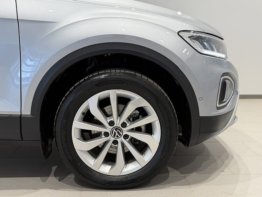 Bild 4 av Volkswagen T-Roc 1.5 TSI 150HK Drag B-kamera Värmare