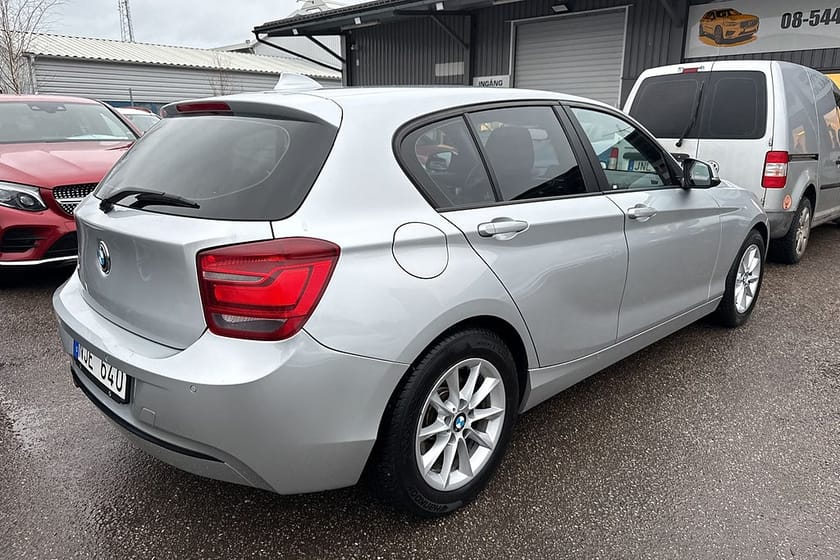 Bild 5 av BMW 120d 5-dörrars Sport line Avbet 1142Kr/Månad Nyservad V-Hjul
