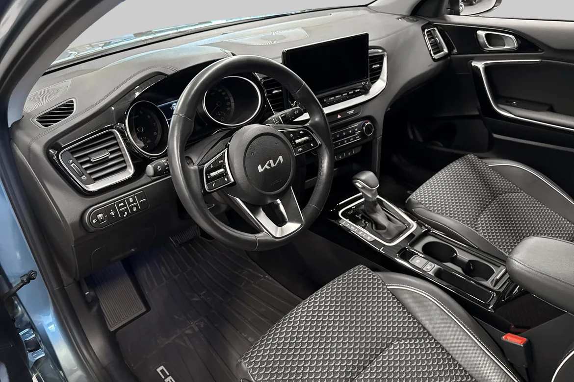picture of a car