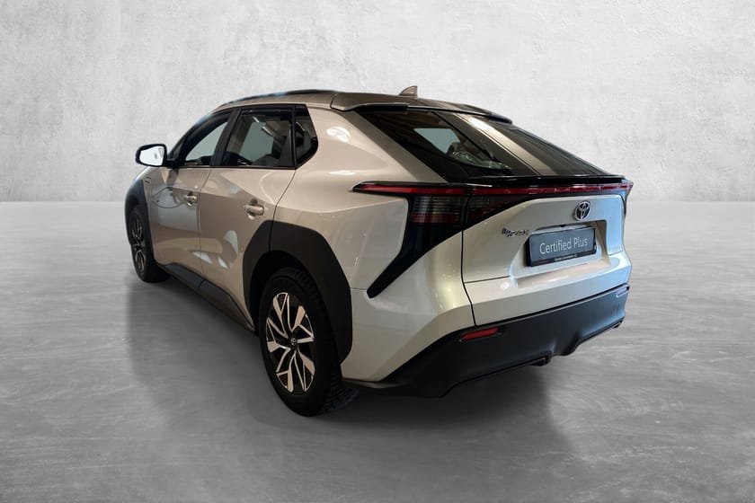 Bilde 3 av Toyota bZ4X AWD Active Tech