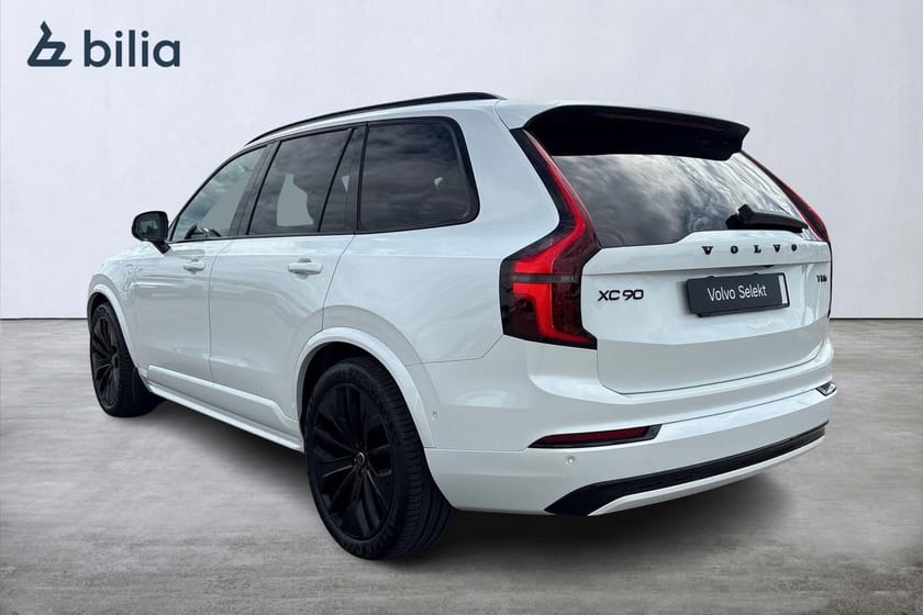 Bild 2 av Volvo XC90 T8 Ultra Black Edition, Luftfjädring, Massage+Fläktar framstolar, Drag, B&W