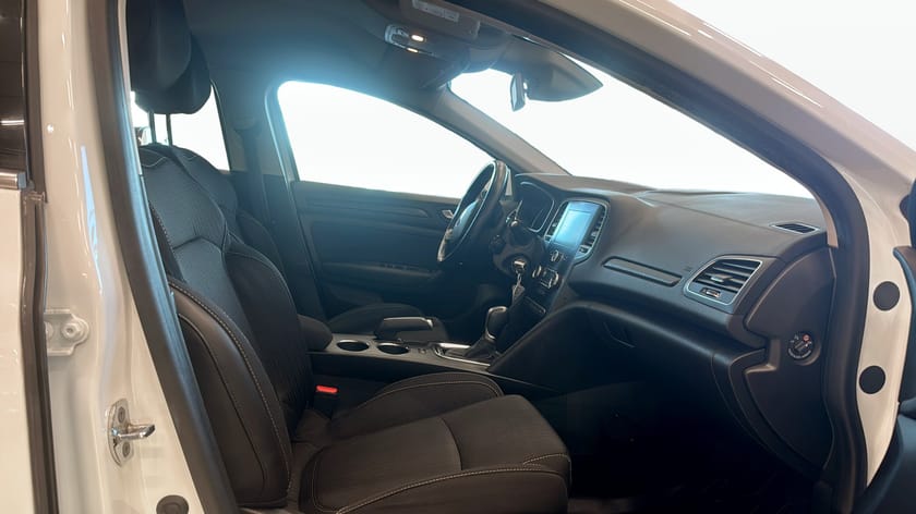 Bild 3 av Renault Mégane 1.5 dCi EDC (115hk) AUTOMAT / APPLE CARPLAY / NAVI