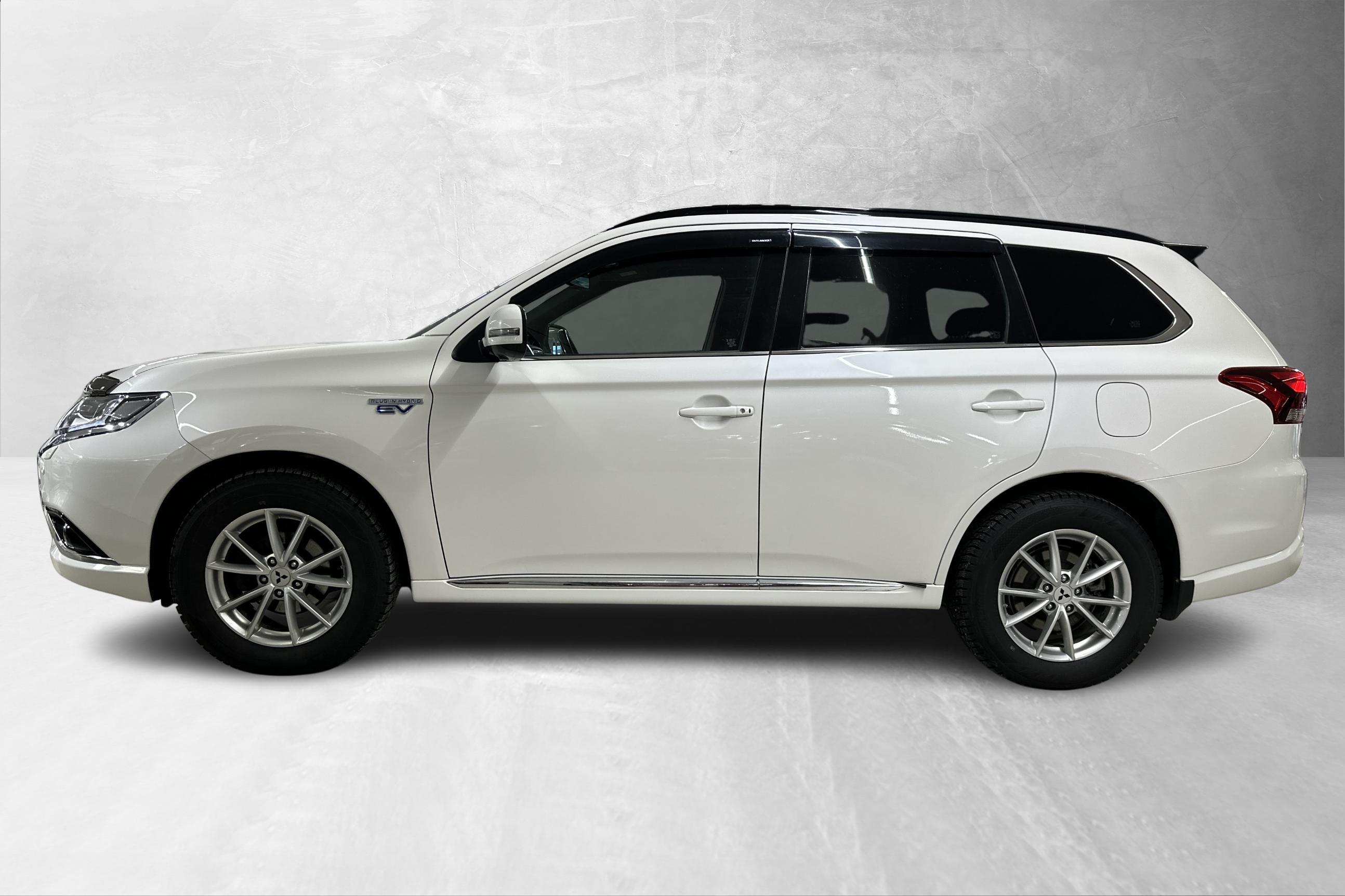 Thumnail bilde 3 av Mitsubishi Outlander PHEV