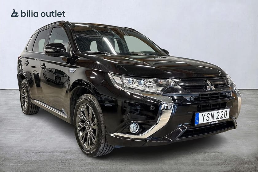Bild 2 av Mitsubishi Outlander PHEV CVT Edition 100 4WD/ 360 Kamera/ Panorama/Elstol