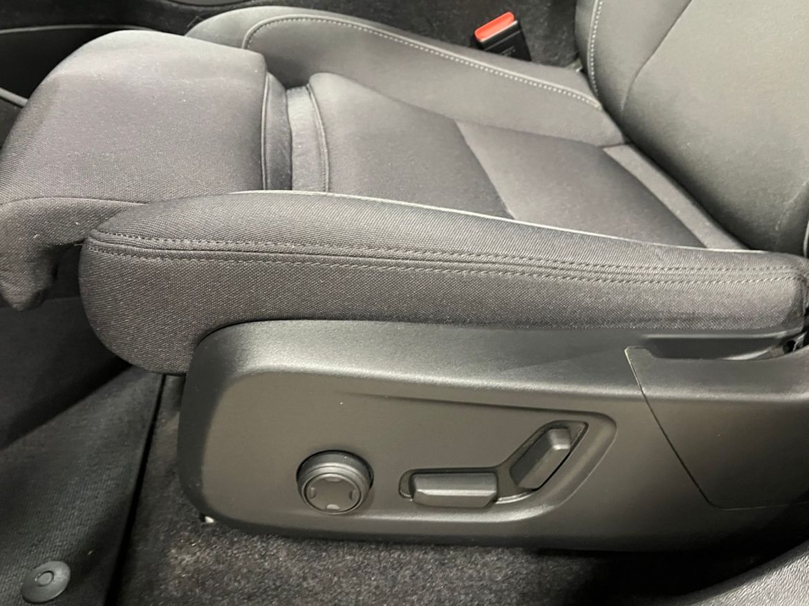 Volvo XC40 2023 - miniatyr 9