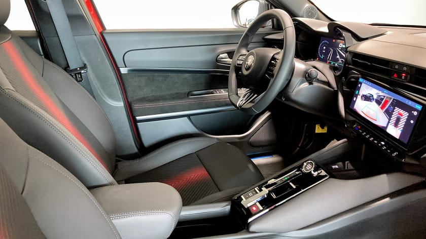 Bild 3 av Alfa Romeo Junior Elettrica 280 Electrica Veloce Tecnica Just Nu 0% 36mån + V-hjul