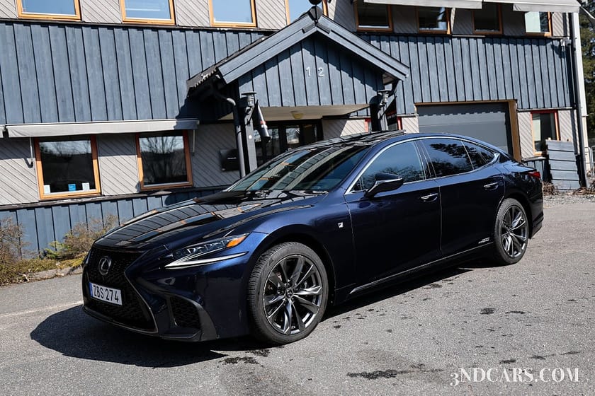 Bild 2 av Lexus LS 500h AWD F-SPORT 3.5 V6 LUFTFJÄDRING MARK LEVINSON