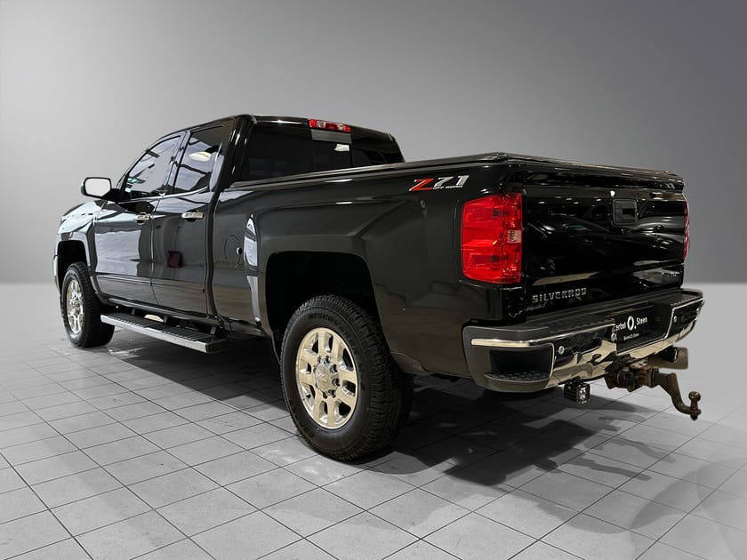 Bilde 2 av Chevrolet Silverado 2500 HD Dobbelcab 6.6 Duramax / Lett lastebil