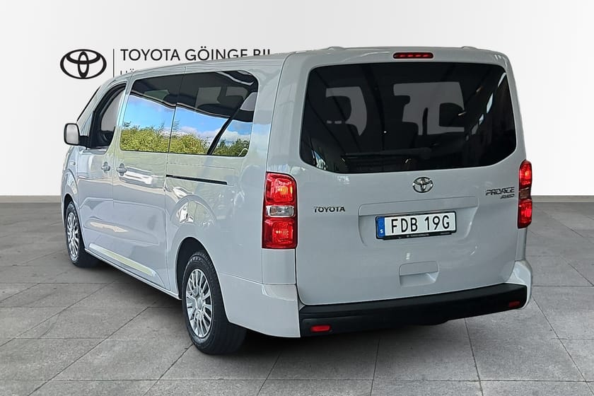 Bild 2 av Toyota Proace Verso SHUTTLE LONG 2,0 D ADBLUE 145 HK S&S