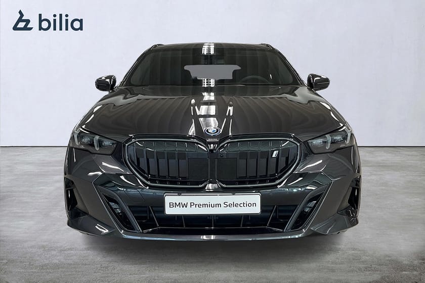 Bild 5 av BMW i5 xDrive40 Touring xDrive 40 M-Sport Pro | DEMOBIL | Drag | B&W | 360 kam.